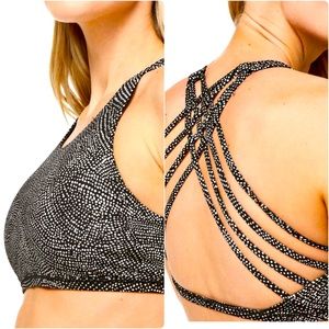 Lululemon Free to be Wild Bra